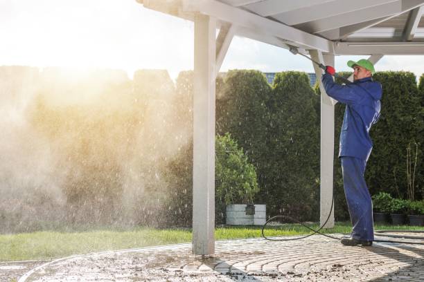 Best Restaurant Pressure Washing  in Pine Manor, FL